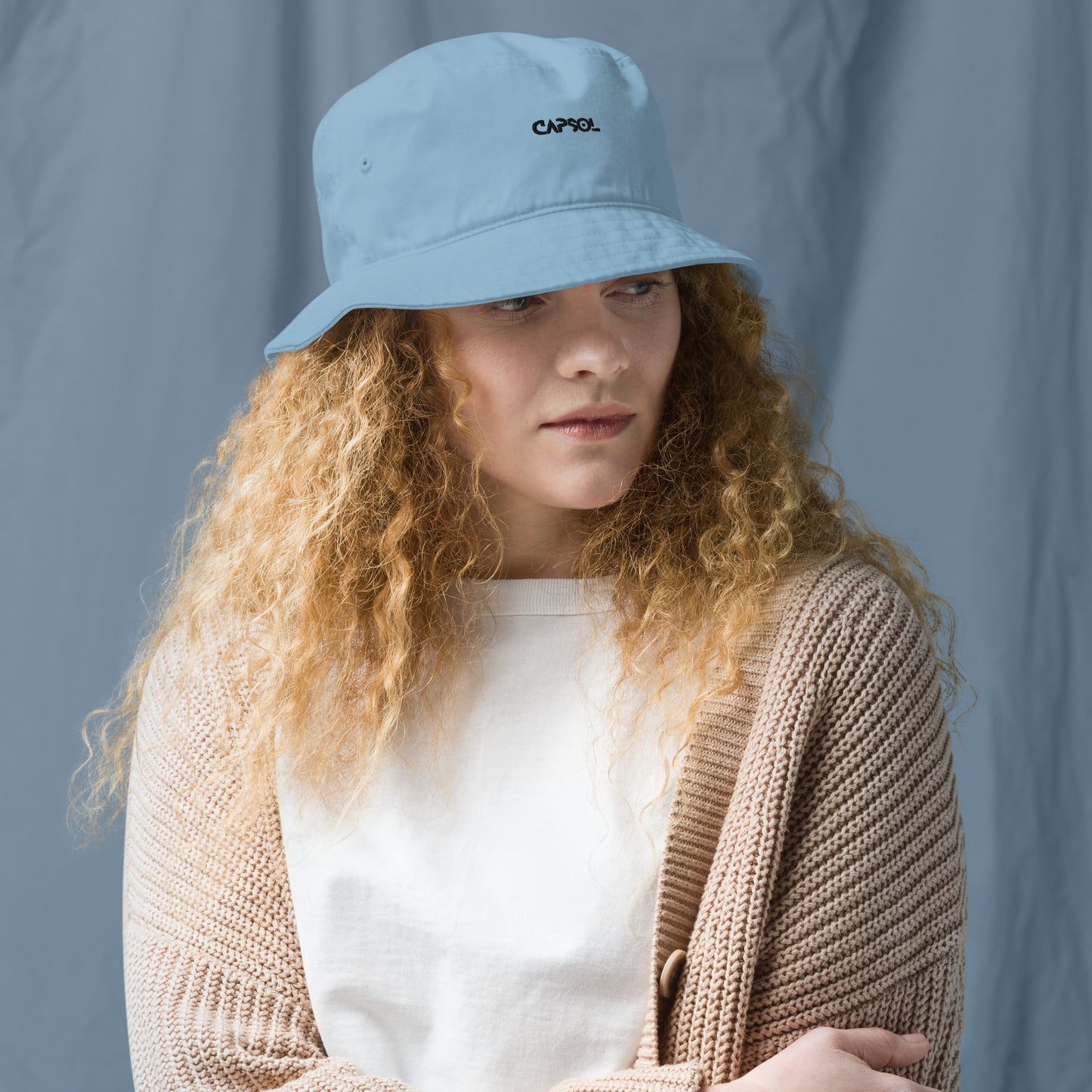 CapSol - black thread - Organic bucket hat